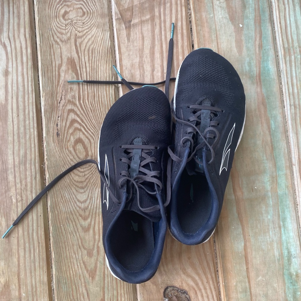 altra escalate 2.5